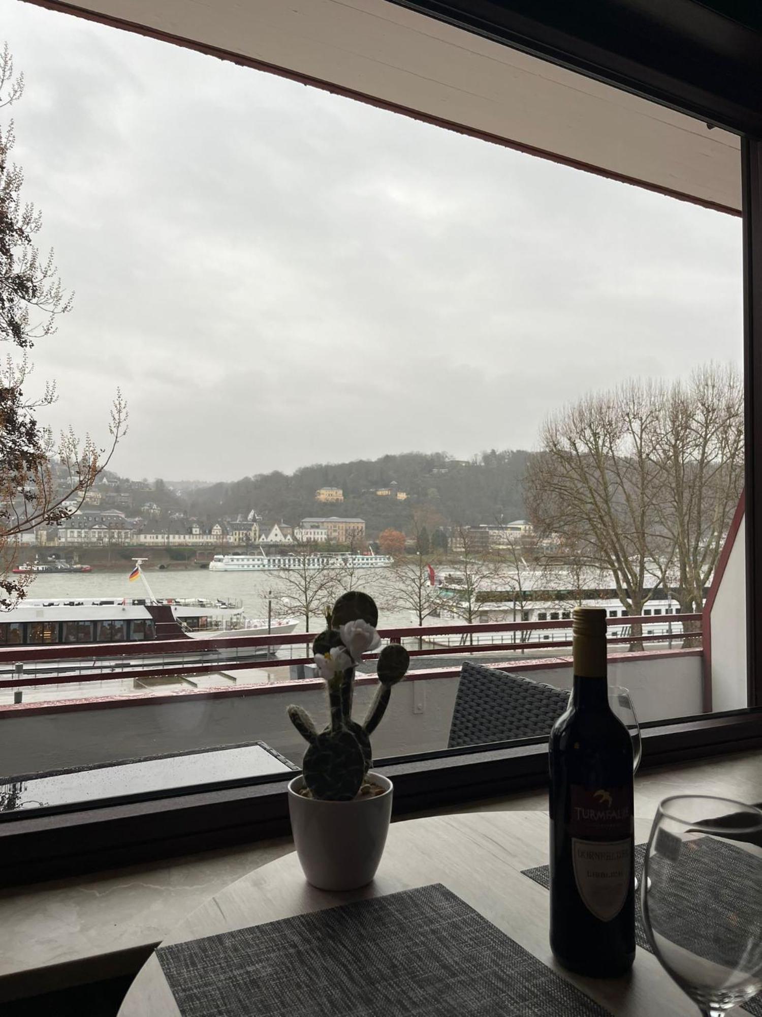 Rheinpanorama Suite Mit Balkon コブレンツ エクステリア 写真
