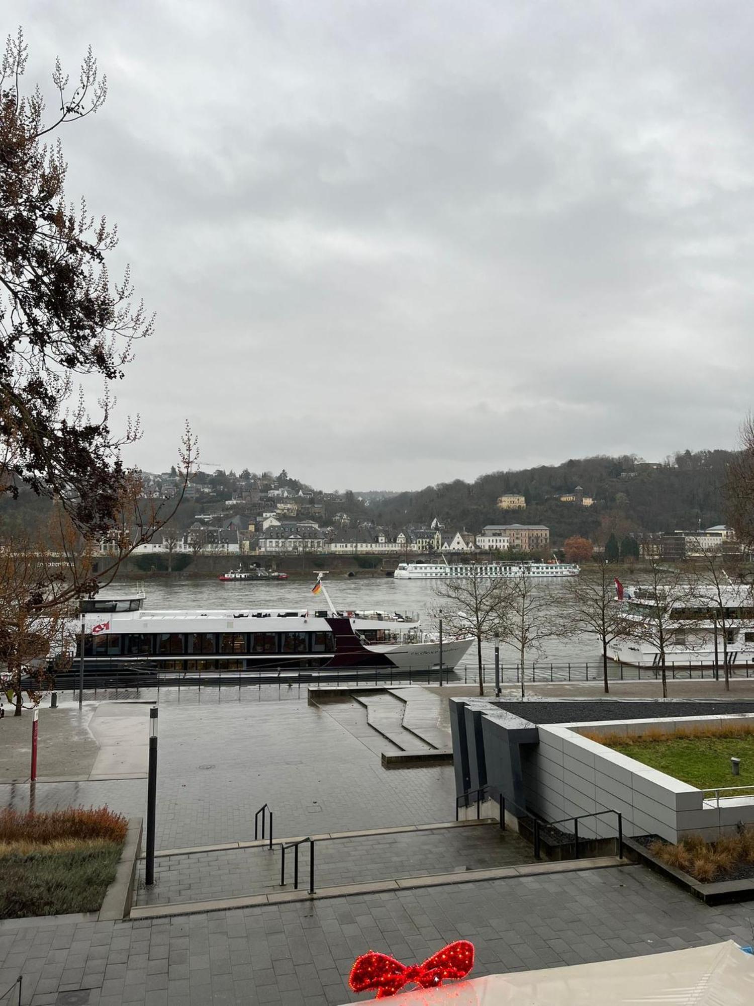 Rheinpanorama Suite Mit Balkon コブレンツ エクステリア 写真