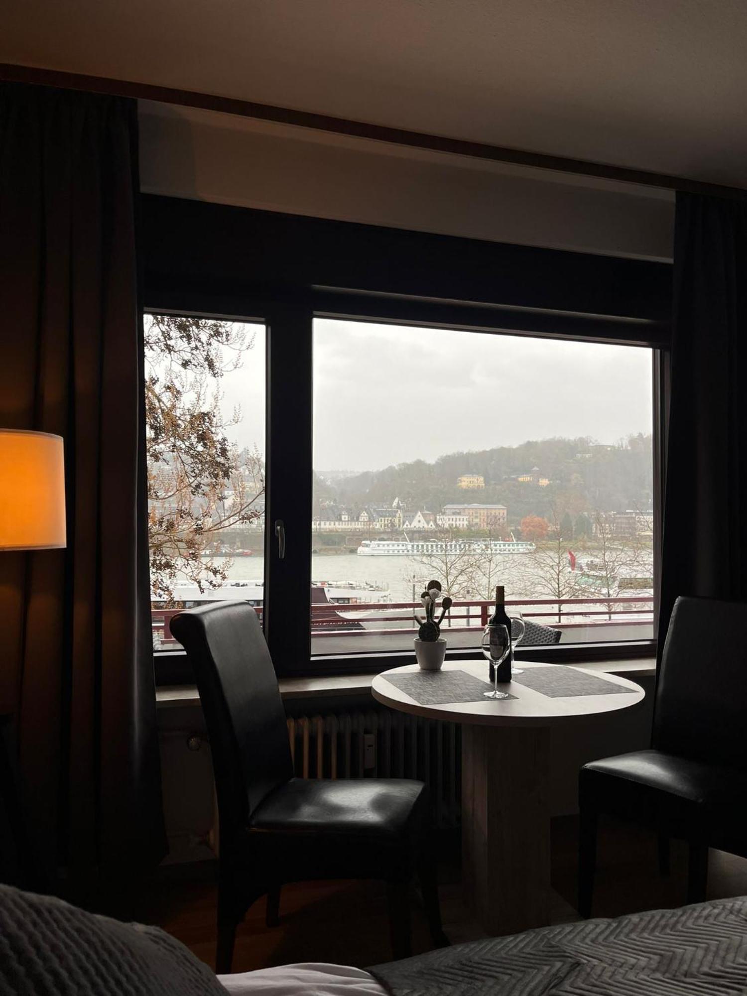 Rheinpanorama Suite Mit Balkon コブレンツ エクステリア 写真